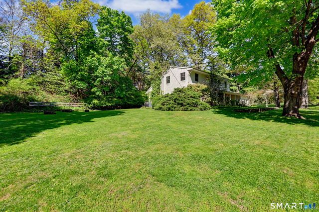 10 Grist Mill Lane, Westport, CT 06880