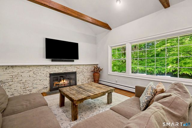 10 Grist Mill Lane, Westport, CT 06880