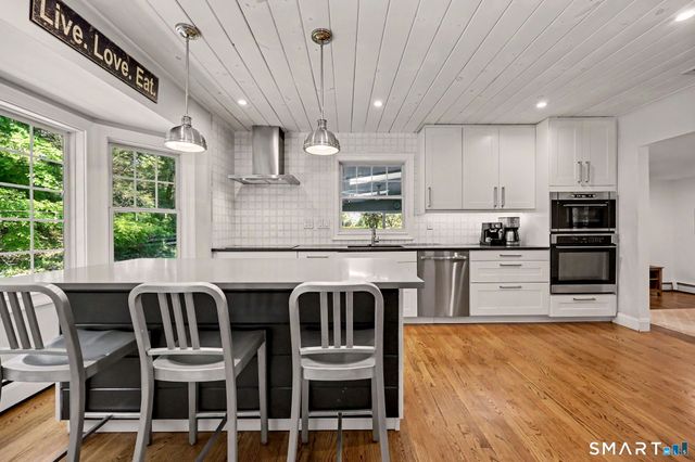 10 Grist Mill Lane, Westport, CT 06880