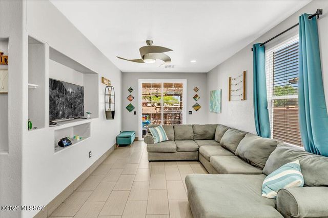 128 W Vuelta Friso, Sahuarita, AZ 85629