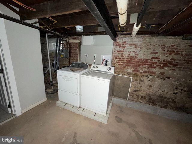 1723 E 32ND ST, Baltimore, MD 21218