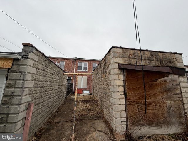 1723 E 32ND ST, Baltimore, MD 21218