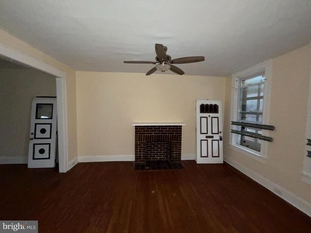 1723 E 32ND ST, Baltimore, MD 21218