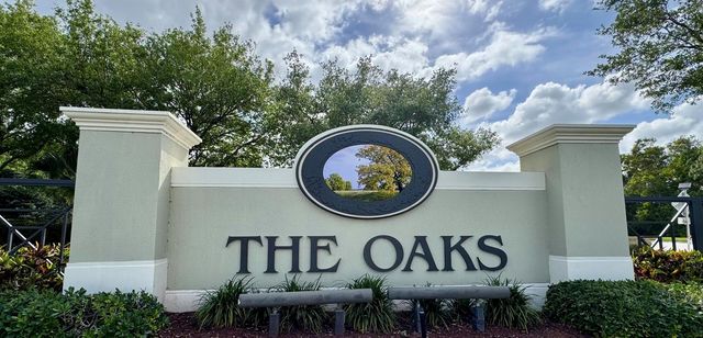 5801 SE Crooked Oak Avenue, Hobe Sound, FL 33455