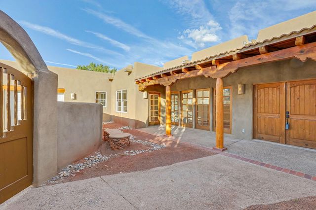 1708 Rusty Road NW, Albuquerque, NM 87114