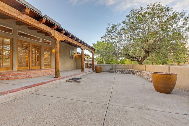 1708 Rusty Road NW, Albuquerque, NM 87114