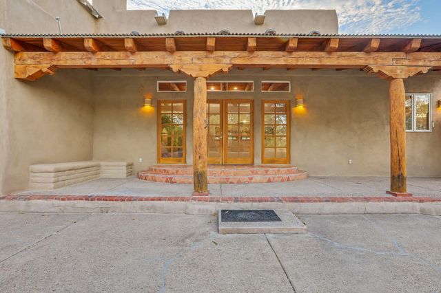 1708 Rusty Road NW, Albuquerque, NM 87114
