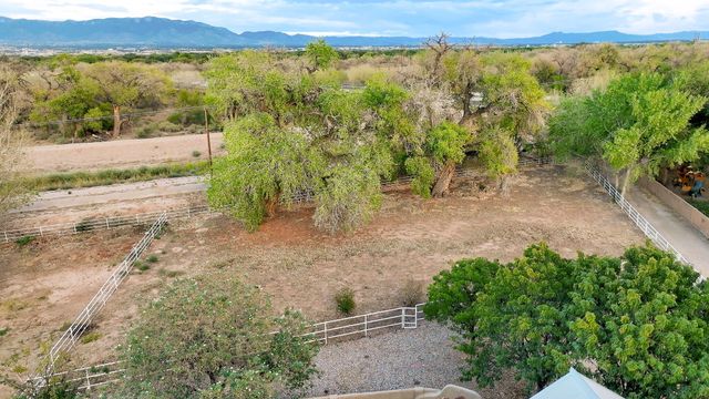 1708 Rusty Road NW, Albuquerque, NM 87114