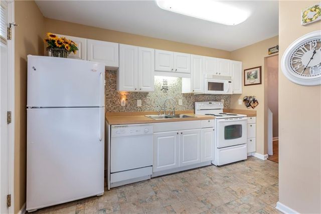 64 Brittany Court 15, Jasper, GA 30143