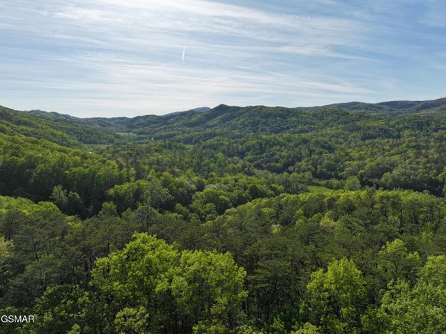 15 Sunset Road, Sevierville, TN 37862