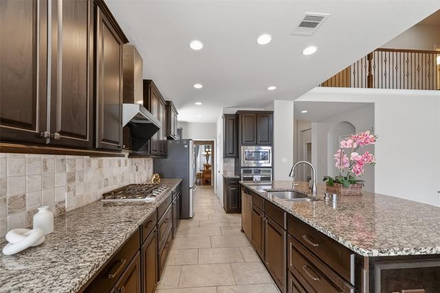 1919 Cayman Bend Lane, Pearland, TX 77584