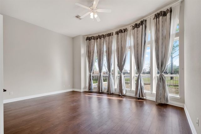 1919 Cayman Bend Lane, Pearland, TX 77584