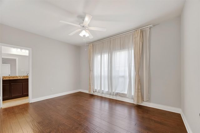 1919 Cayman Bend Lane, Pearland, TX 77584