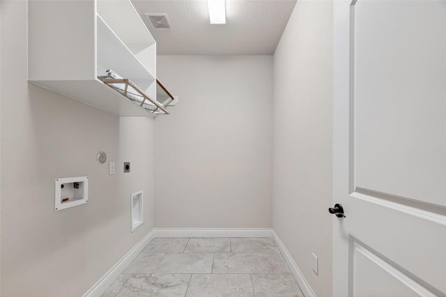 1919 Cayman Bend Lane, Pearland, TX 77584