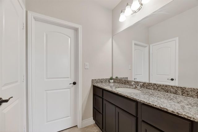 1919 Cayman Bend Lane, Pearland, TX 77584