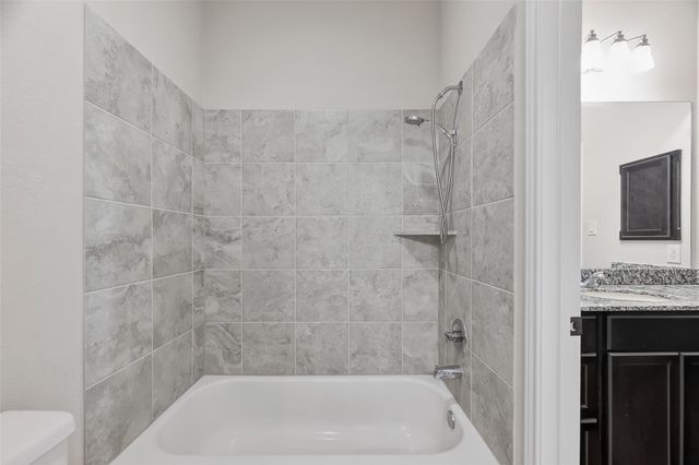 1919 Cayman Bend Lane, Pearland, TX 77584