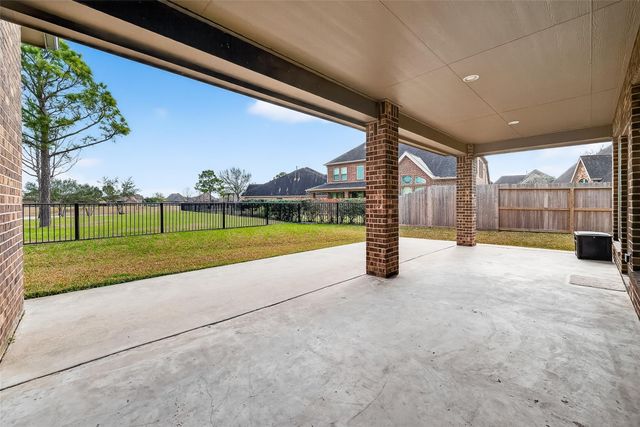 1919 Cayman Bend Lane, Pearland, TX 77584