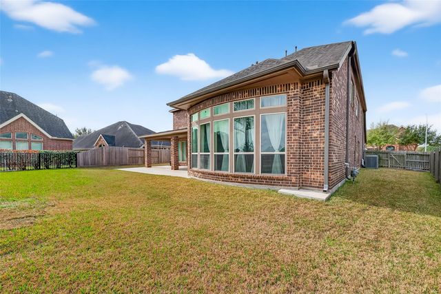 1919 Cayman Bend Lane, Pearland, TX 77584