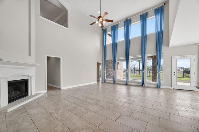 1919 Cayman Bend Lane, Pearland, TX 77584