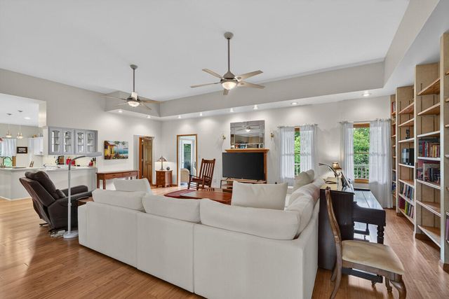 6805 Shadowlawn Drive, Alexandria, KY 41001