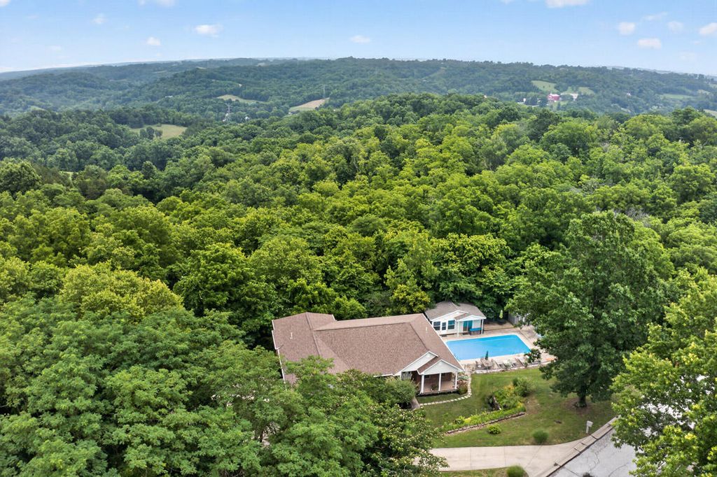 6805 Shadowlawn Drive, Alexandria, KY 41001