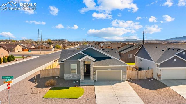 2402 Sunrise Lane, Pueblo, CO 81008