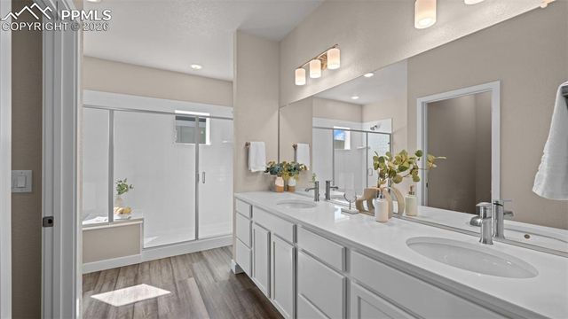 2402 Sunrise Lane, Pueblo, CO 81008