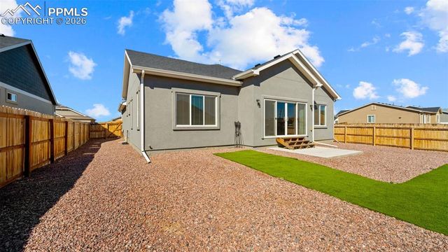 2402 Sunrise Lane, Pueblo, CO 81008