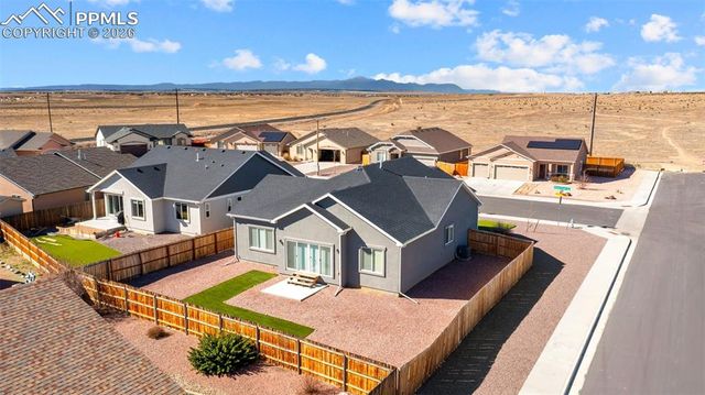 2402 Sunrise Lane, Pueblo, CO 81008