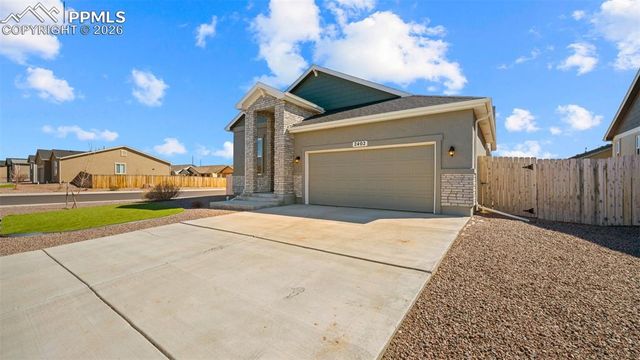 2402 Sunrise Lane, Pueblo, CO 81008