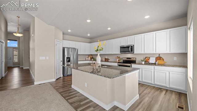 2402 Sunrise Lane, Pueblo, CO 81008