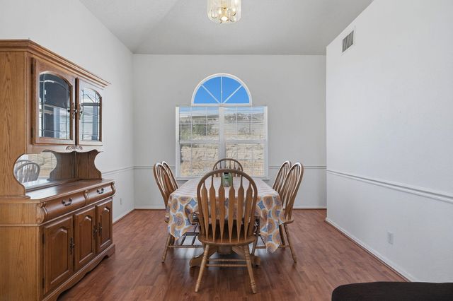 5112 Rae Court NE, Rio Rancho, NM 87144