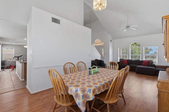 5112 Rae Court NE, Rio Rancho, NM 87144