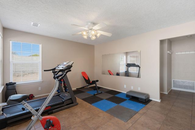 5112 Rae Court NE, Rio Rancho, NM 87144