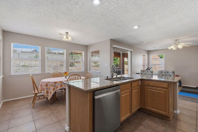 5112 Rae Court NE, Rio Rancho, NM 87144