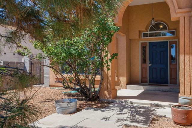 5112 Rae Court NE, Rio Rancho, NM 87144