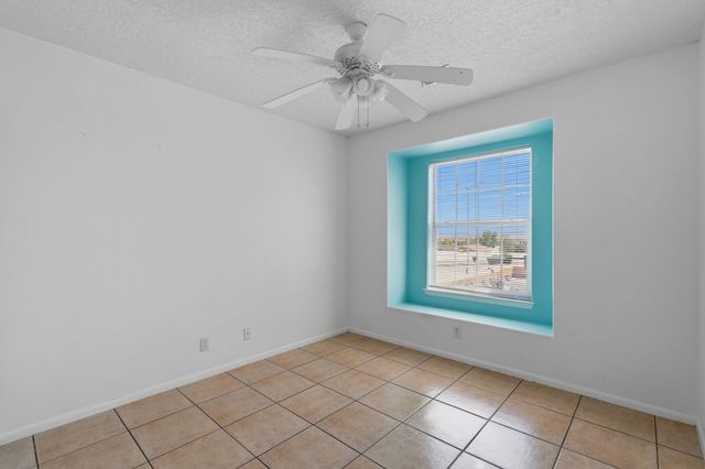 5112 Rae Court NE, Rio Rancho, NM 87144