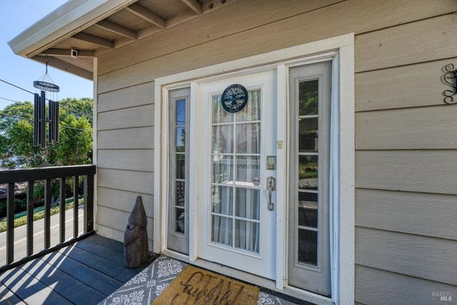 3310 Riviera West Dr, Kelseyville, CA 95451