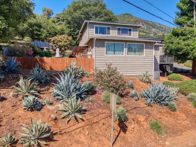 3310 Riviera West Dr, Kelseyville, CA 95451