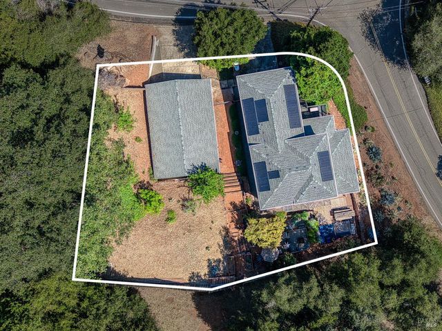 3310 Riviera West Dr, Kelseyville, CA 95451