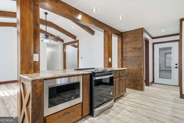 108 Arbor Hills Road N, Talking Rock, GA 30175