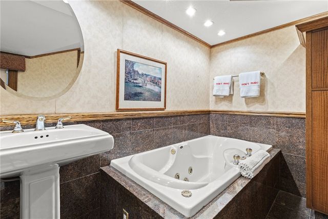 135 Orchard Park Boulevard, Irondequoit, NY 14609