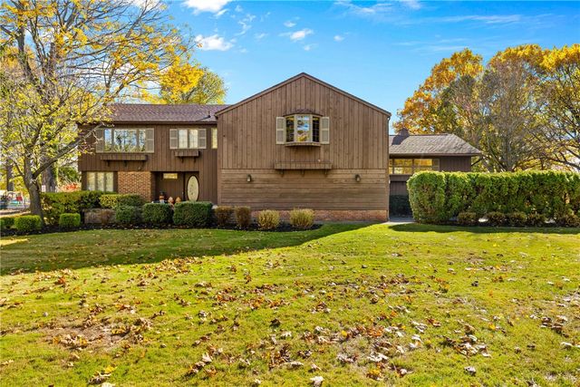 135 Orchard Park Boulevard, Irondequoit, NY 14609