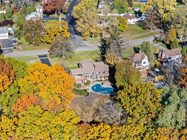 135 Orchard Park Boulevard, Irondequoit, NY 14609