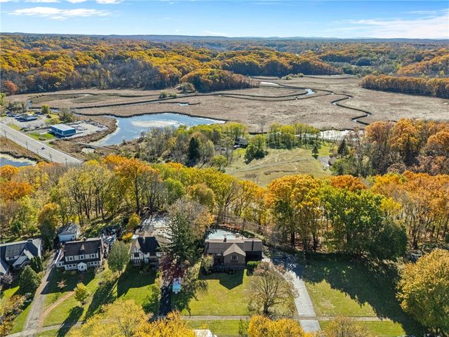 135 Orchard Park Boulevard, Irondequoit, NY 14609