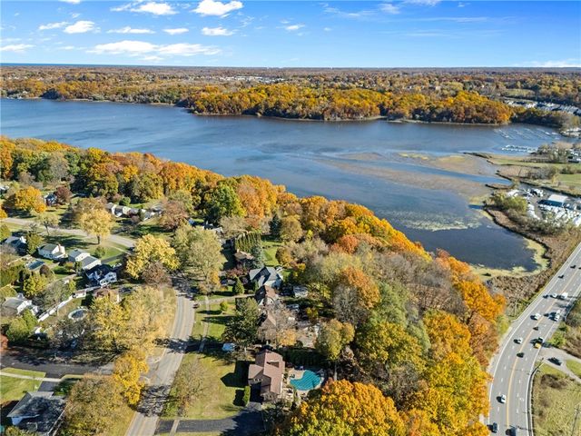 135 Orchard Park Boulevard, Irondequoit, NY 14609