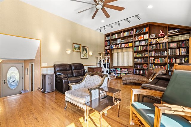 135 Orchard Park Boulevard, Irondequoit, NY 14609