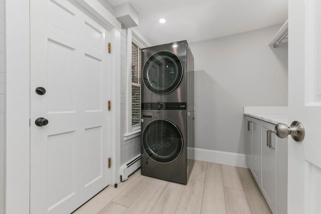 49 Winchester Street, Boston, MA 02116