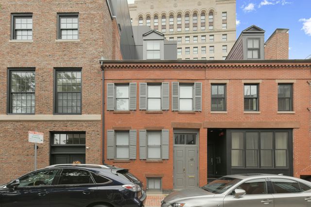 49 Winchester Street, Boston, MA 02116