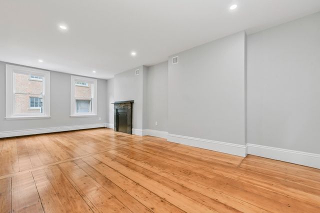 49 Winchester Street, Boston, MA 02116